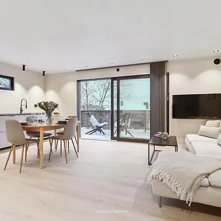 Prázdninový dům Moderne Hus Med Flott Beliggenhet Og Naerhet Til Narvikfjellet Og Byen