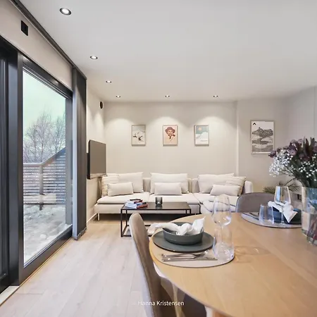 Moderne Hus Med Flott Beliggenhet Og Naerhet Til Narvikfjellet Og Byen Prázdninový dům